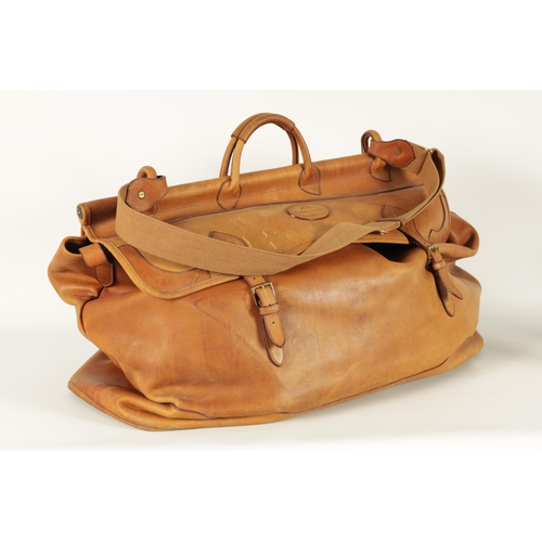 736 - A VERY GOOD QUALITY LARGE TAN LEATHER GLADSTONE STYLE BAG made by the French gunsmiths Gastinne Rene... 