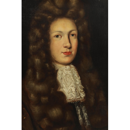 833 - A 17TH/18TH CENTURY OIL ON CANVAS. Portrait of a gentleman, unsigned - in decorative gilt moulded fr... 