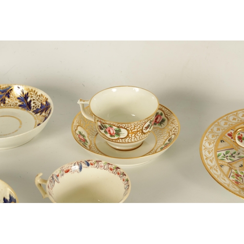 87 - A GROUPED COLLECTION OF VARIOUS LATE 18TH AND EARLY 19TH CENTURY DERBY CUPS, SAUCERS AND OTHER TABLE... 