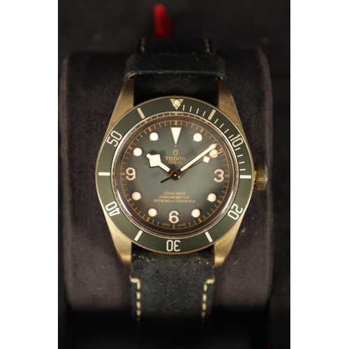 328 - A GENTLEMAN'S TUDOR BLACK BAY BRONZE AUTOMATIC WRIST WATCH reference no. 79250BA, fitted with the or... 