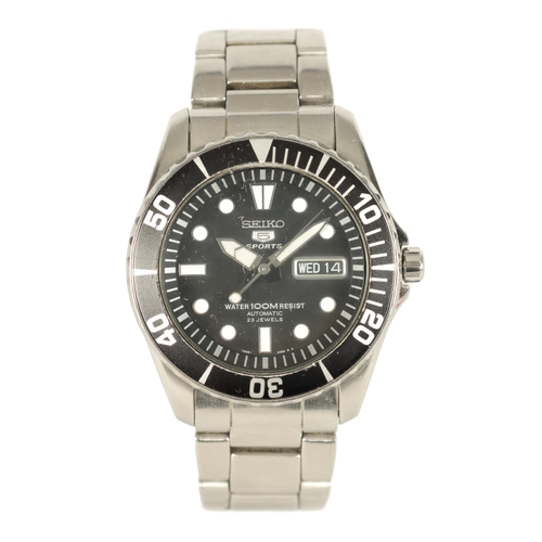 332 - A GENTLEMAN'S SEIKO 5 SPORTS AUTOMATIC STAINLESS STEEL WRISTWATCH the black dial with luminous numer... 