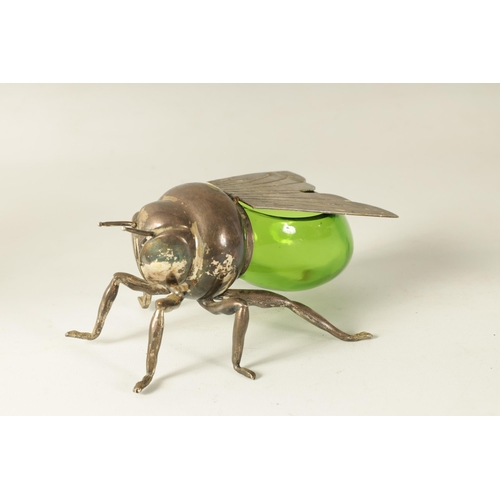 338 - A 1920'S MAPPIN AND WEBB NOVELTY HONEY POT modelled as a bee with green glass body and hinged silver... 