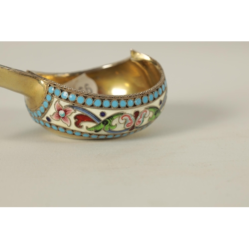 369 - AN EARLY 20TH CENTURY RUSSIAN SILVER GILT AND CLOISONNE ENAMEL KOVSH embellished with turquoise bead... 