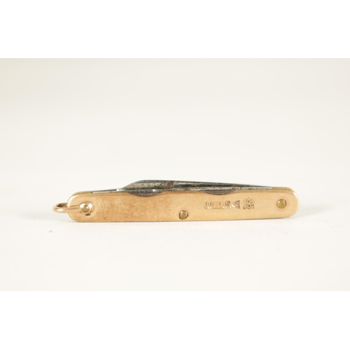 383 - A 9CT GOLD PENKNIFE with two blades (6cm overall )