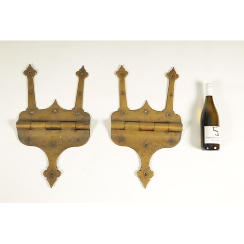 777 - A MASSIVE PAIR OF LATE 19TH CENTURY BRONZE DOOR HINGES with double strap mounts (31.5cm high, 57cm w... 