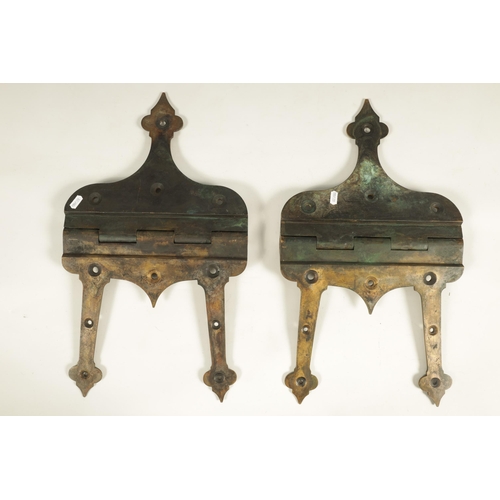 777 - A MASSIVE PAIR OF LATE 19TH CENTURY BRONZE DOOR HINGES with double strap mounts (31.5cm high, 57cm w... 