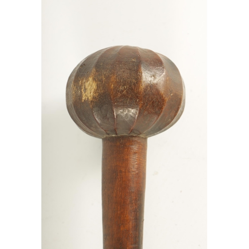 782 - A 19TH CENTURY AFRICAN RHINOCEROS HORN KNOBKERRI of very good colour and patination having a faceted... 