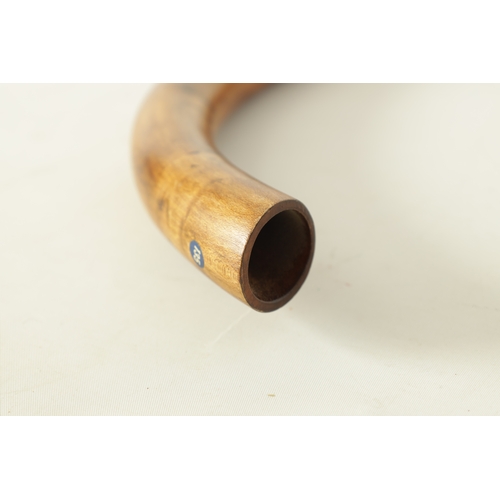 61 - AN EARLY ERIC MOULDER CRUMHORN turned in birch with brass collar and keys, impressed makers mark(90.... 