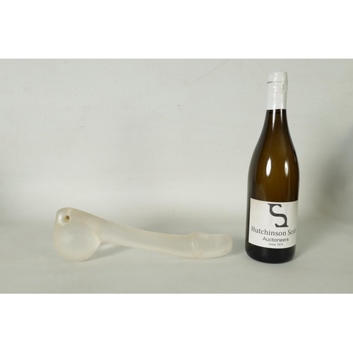 342 - A 19TH CENTURY CHINESE ROCK CRYSTAL PHALLUS (28.5cm overall )