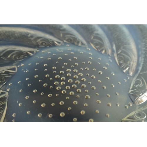 15 - A FRENCH RENE LALIQUE ‘POISSONS’ OPALESCENT GLASS COUPE PLATE of dished form with swirling sardines ... 