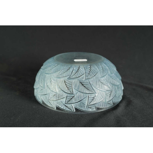 4 - R. LALIQUE, AN OPALESCENT AND BLUE STAINED ‘ORMEAUX’ GLASS BOWL wheel engraved signiature to centre ... 