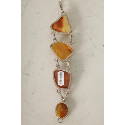 281 - A 20TH CENTURY AMBER AND SILVER METAL BRACELET the four links of irregular shape and size (22.5cm ov... 