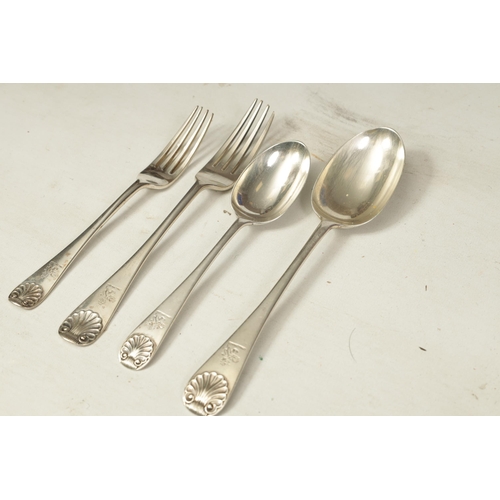 322 - A LATE 19TH CENTURY CASED SILVER 12 PIECE CANTEEN with shell pattern handles comprising 12 tablespoo... 