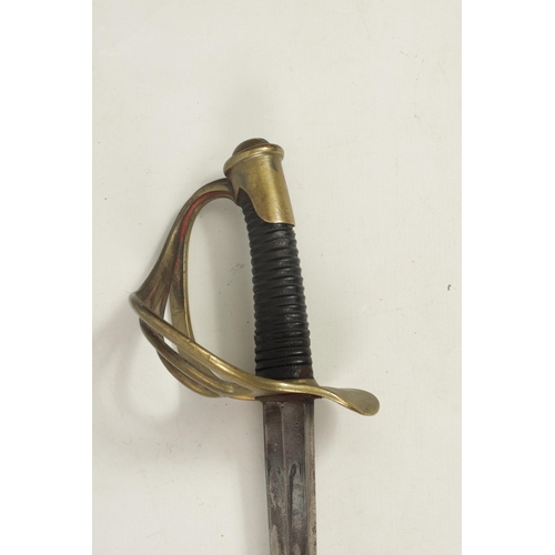 370 - AN EARLY 19TH CENTURY FRENCH NAPOLEONIC HEAVY CAVALRY CRUIRASSIERS SWORD with multi-fullered blade s... 