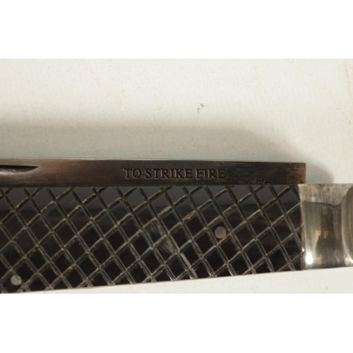 377 - A 20TH CENTURY OVERSIZED FOLDING KNIFE bearing stamp of 'JOSEPH RODGERS & SONS' to the blade, with e... 