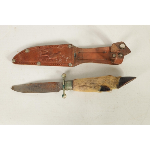 377 - A 20TH CENTURY OVERSIZED FOLDING KNIFE bearing stamp of 'JOSEPH RODGERS & SONS' to the blade, with e... 