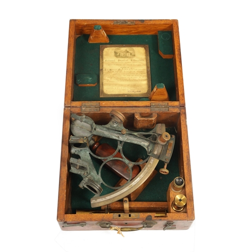 404 - HEATH & CO. LONDON. A LATE 19TH CENTURY BRASS FRAMED SEXTANT IN ORIGINAL MAHOGANY BOX of triple ring... 