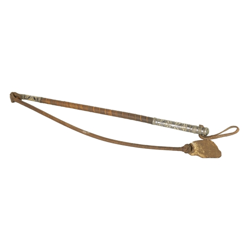 450 - AN EARLY 19TH CENTURY CAUCASIAN SILVER NIELLO AND LEATHER-BOUND FOLDING RIDING CROP the mounts with ... 