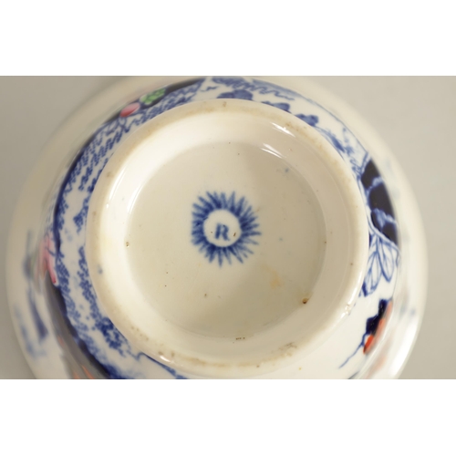 60 - A COLLECTION OF 18TH CENTURY BLUE AND WHITE CAUGLEY AND OTHER TEA BOWLS AND SAUCERS of varying patte... 