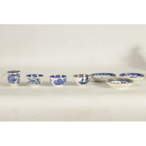 69 - AN 18TH CENTURY WORCESTER PORCELAIN TEA BOWL AND SAUCER decorated in the 'Bandstand' pattern within ... 