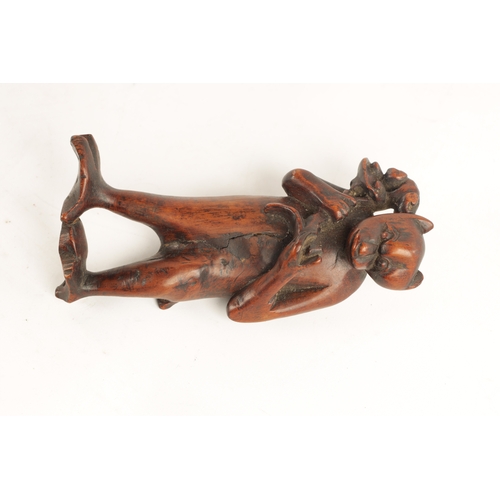157 - AN ORIENTAL CARVED WOOD FIGURE, SEATED NETSUKE, SEATED CHINESE BRONZED FIGURE AND ANOTHER SMALL ORIE... 