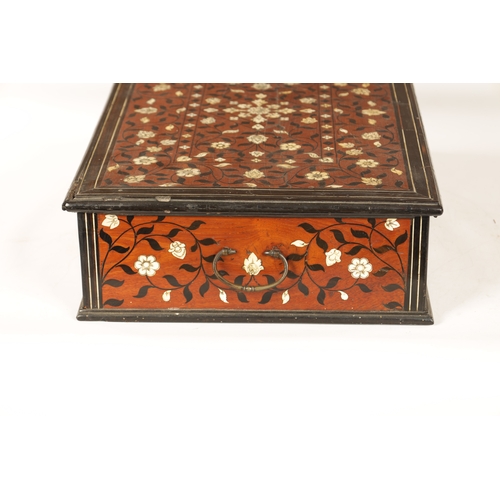 226 - AN EARLY 18TH CENTURY ANGLO PORTUGUESE EBONY BANDED AND IVORY INLAID CAMPHOR WOOD LINED FITTED BOX f... 