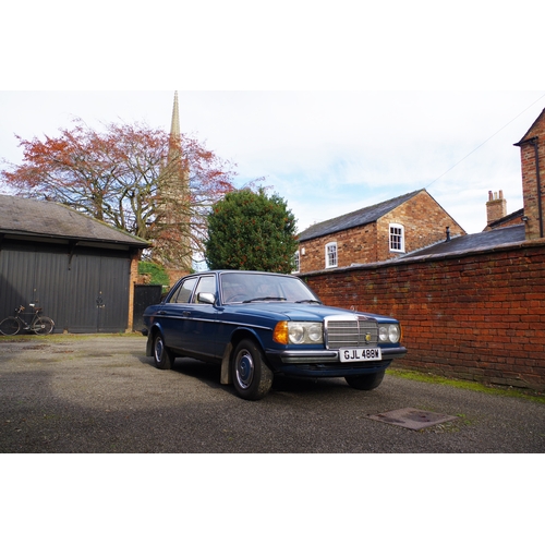 106 - A 1981 MERCEDES 200 IN LABRADOR BLUE two previous owners from new, genuine 48000 miles, in good runn... 