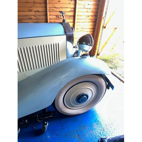 109 - A 1933 ROLLS-ROYCE 20/25 LIMOUSINE Registration no. WAS 268. Finished in a two-tone cream and baby b... 