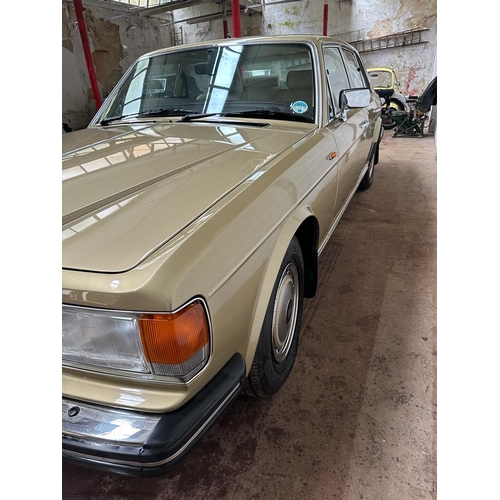 110 - A 1993 ROLLS-ROYCE SILVER SPIRIT II. 6750cc V8. Registration no. K699 SAB. Finished in gold, this Si... 