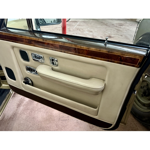 110 - A 1993 ROLLS-ROYCE SILVER SPIRIT II. 6750cc V8. Registration no. K699 SAB. Finished in gold, this Si... 