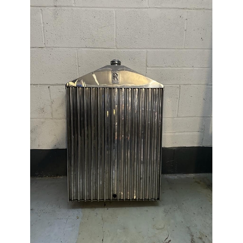 31 - A VINTAGE ROLLS ROYCE RADIATOR AND GRILL no. E.56831. (87cm high, 59cm wide)