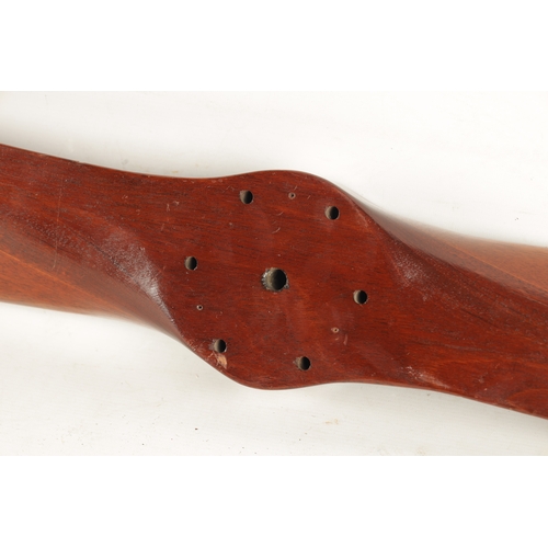 87a - AN 20TH CENTURY LAMINATED MAHOGANY PROPELLOR (138cm overall)