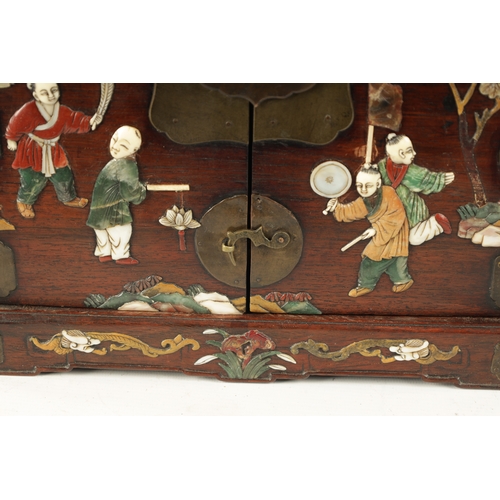 90 - A FINE JAPANESE MEIJI PERIOD INLAID HARDWOOD DRESSING BOX with all over shibayama decoration compris... 