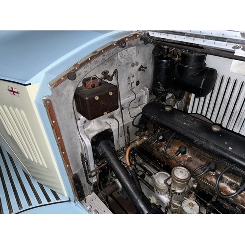 518 - A 1933 ROLLS-ROYCE 20/25 LIMOUSINE Registration no. WAS 268. Finished in a two-tone cream and baby b... 