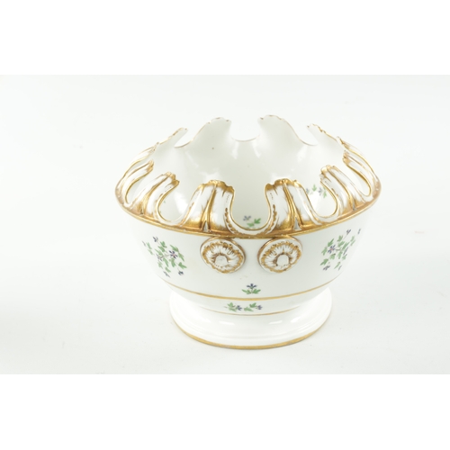 23 - A LATE 18TH CENTURY DIHL & GUERHARD PORCELAIN SERVING BOWL with leaf moulded rim and floral motif de... 