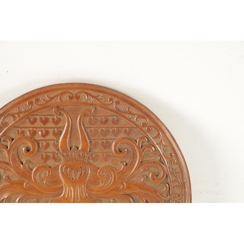 204 - A FINE CARVED BOXWOOD TREENWARE CIRCULAR HANOVERIAN COAT OF ARMS (22cm diameter)