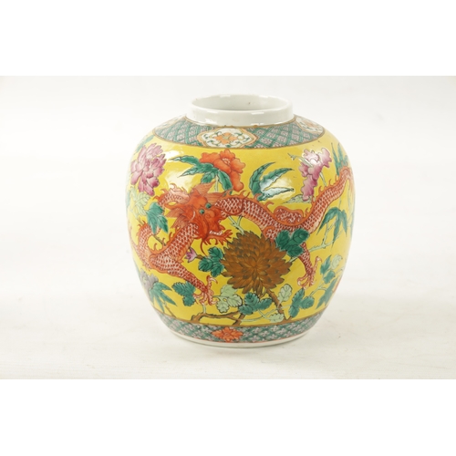 499 - A 19TH CENTURY CHINESE EXPORT GINGER JAR with yellow ground and dragon decoration (19cm high )