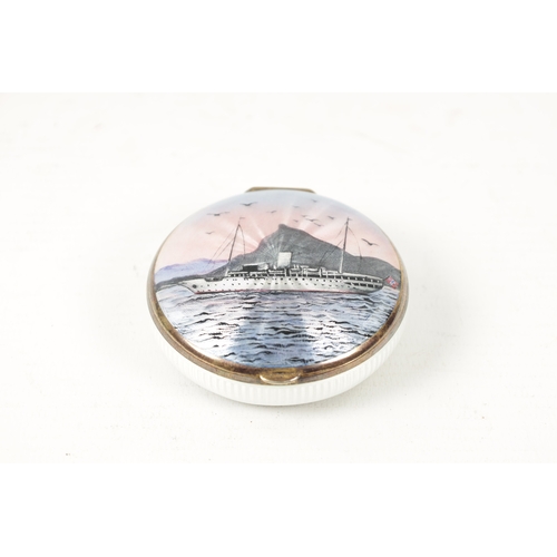 675 - AN EARLY 20TH CENTURY NORWEGIAN SILVER AND GUILLOCHE ENAMEL COMPACT the slightly domed lid depicting... 