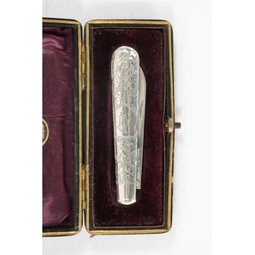 714 - A 19TH CENTURY SILVER FOLDING POCKET FRUIT KNIFE with silver blade - Birmingham, 1899, Hillard and T... 