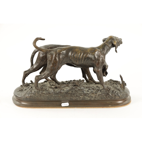 1018 - CHRISTOPE FRATIN (1801 - 1864). A 19TH CENTURY BRONZE ANIMALIER SCULPTURE depicting two Pointers on ... 