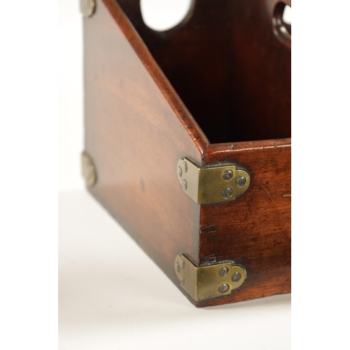 1098 - A GEORGE III BRASS BOUND MAHOGANY DOUBLE WINE BOTTLE CARRIER with raised centre carrying handle slot... 