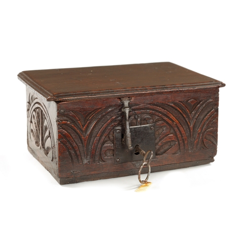 1099 - A GOOD 17TH CENTURY UNUSUALLY SMALL OAK BIBLE BOX OF FINE COLOUR AND PATINA the lid with three ironw... 