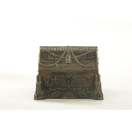 955 - ATT A.TITZE AN EARLY 20TH CENTURY AUSTRIAN BRONZE EROTIC JEWELLERY CASKET with tassel and rope mould... 