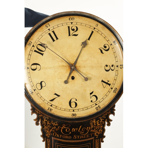 1304 - COWLEY, OXFORD STREET. A GEORGE III LACQUERED CHINOISERIE TAVERN CLOCK having gilt decoration to the... 