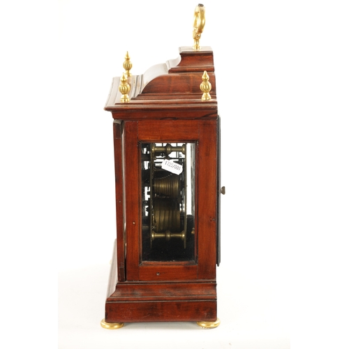 1311 - AN EARLY 18TH CENTURY CONTINENTAL MAHOGANY BRACKET CLOCK the 5 3/4