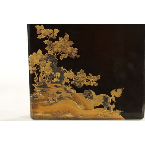 157 - A FINE EDO-PERIOD JAPANESE LACQUER SUZURIBAKO (WRITING BOX). The cover decorated in gold and silver ... 