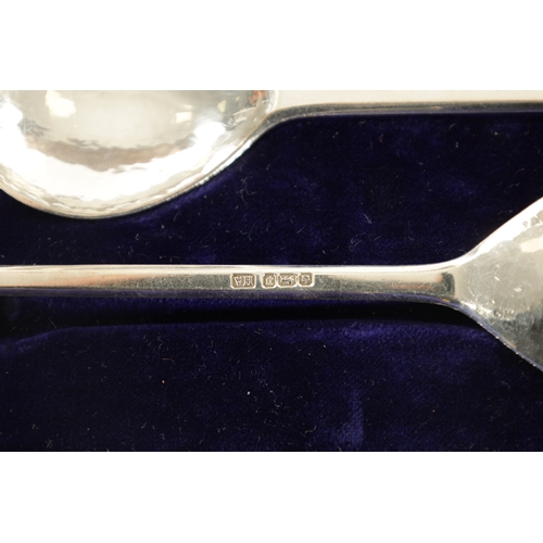 440 - A CASED PAIR OF EDWARD VII SILVER SEAL TOP SPOONS in velvet lined fitted case. Sheffield 1907 makers... 