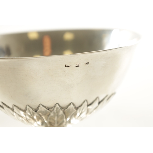 472 - A 19TH CENTURY SILVER RUSSIAN BOWL with leaf moulded body and stepped foot - Hallmarked 382 grams (1... 