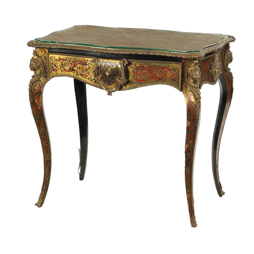 1527 - A 19TH CENTURY FRENCH TORTOISESHELL BOULLE SERPENTINE SHAPED TABLE with frieze drawer and caryatid m... 