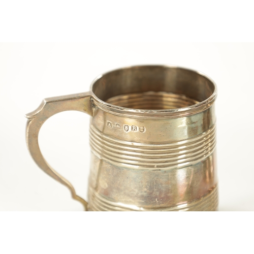 427 - A COLLECTION OF SILVER ITEMS comprising of two mugs, two ink wells and a cigarette case, 600 grams n... 